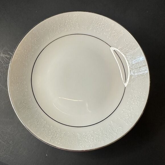 CROWN VICTORIA Lovelace 5 Fruit/Dessert (Sauce) Bowls White w/Flowers & Urns - Picture 2 of 12